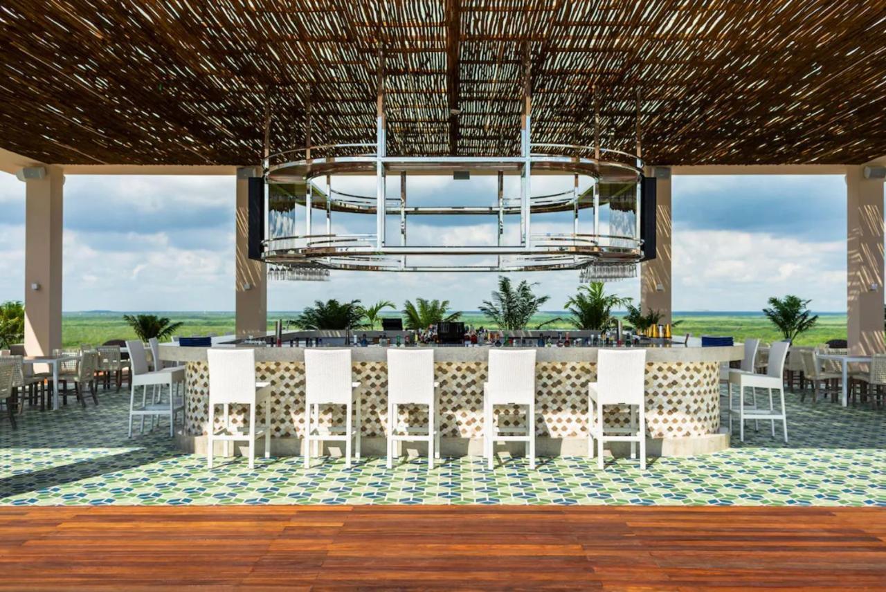 5 Diamond Luxury Resort! Cancún