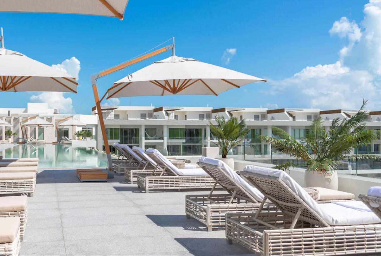 5 Diamond Luxury Resort!